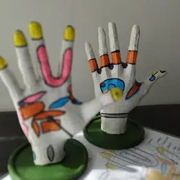mano acro 4.webp